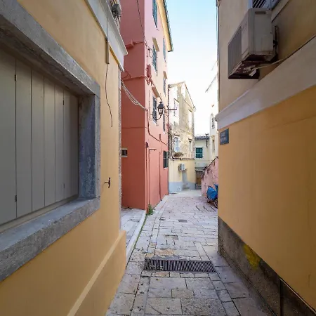 Апартаменты Little Corfu Town